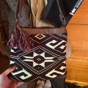 Cabelas brand crossbody bag